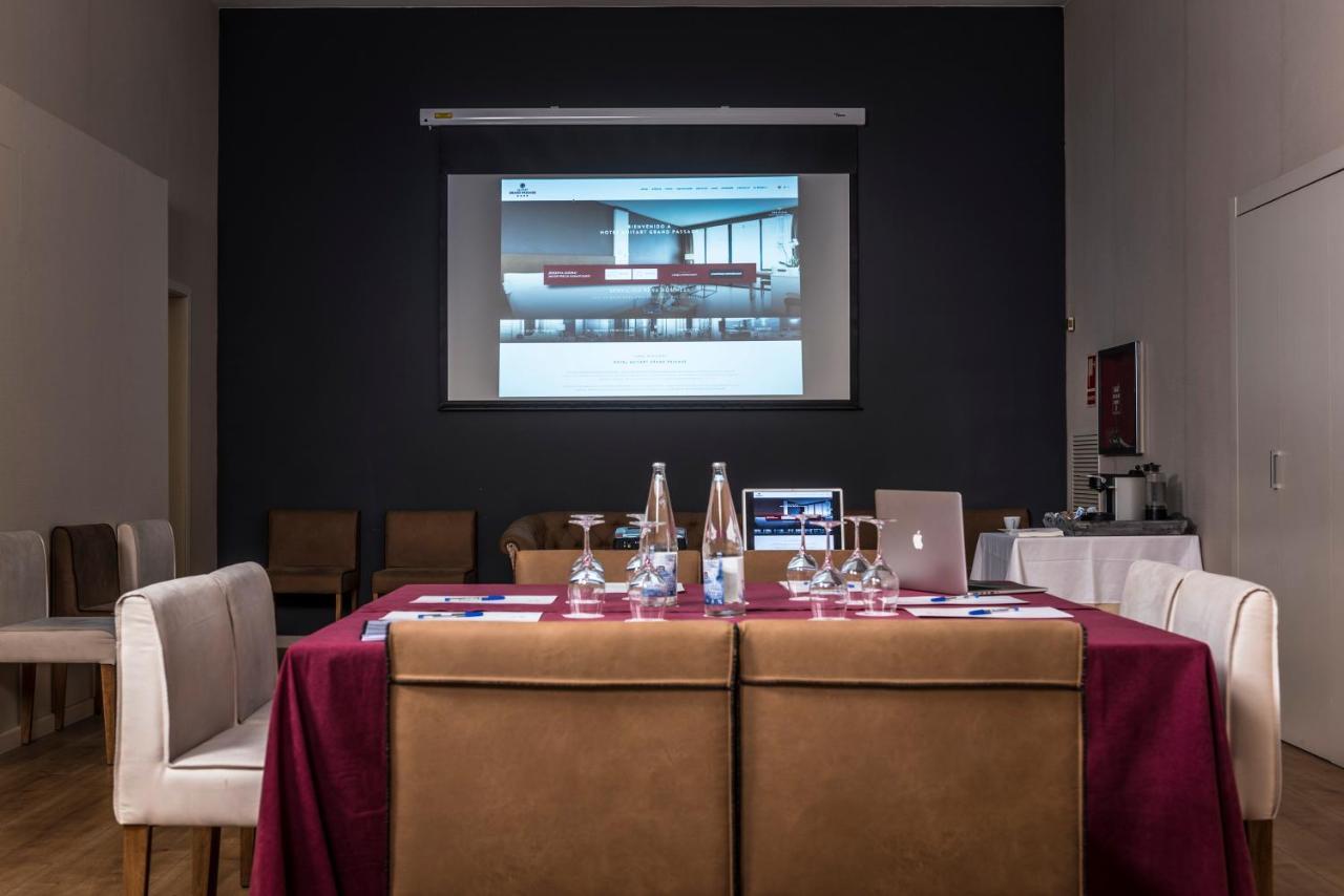 Guitart Grand Passage Hotel Barcelona Luaran gambar
